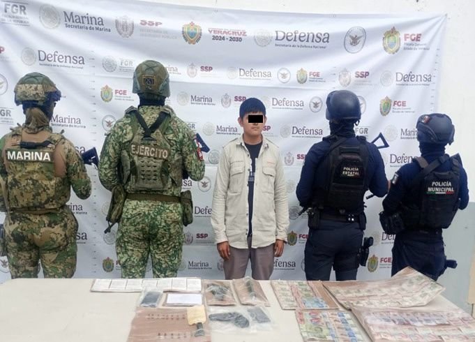 SSP detiene a 30 personas y recupera ocho vehículos con reporte de robo durante el fin de semana SSP detiene a 30 personas y recupera ocho vehículos con reporte de robo durante el fin de semana