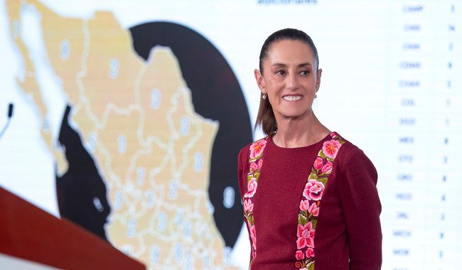 En la Transformación se construirán 16 mil 543 camas nuevas de hospital; 80% más que los últimos dos sexenios neoliberales: Presidenta En la Transformación se construirán 16 mil 543 camas nuevas de hospital; 80% más que los últimos dos sexenios neoliberales: Presidenta