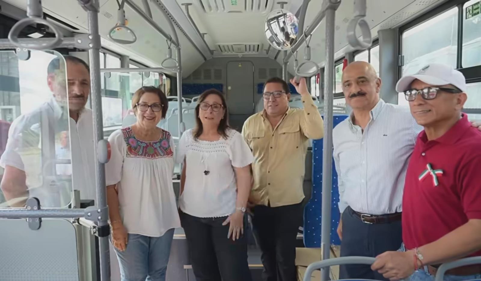 Llegan seis nuevos camiones para mejorar el transporte público en la Cuenca del Papaloapan Llegan seis nuevos camiones para mejorar el transporte público en la Cuenca del Papaloapan