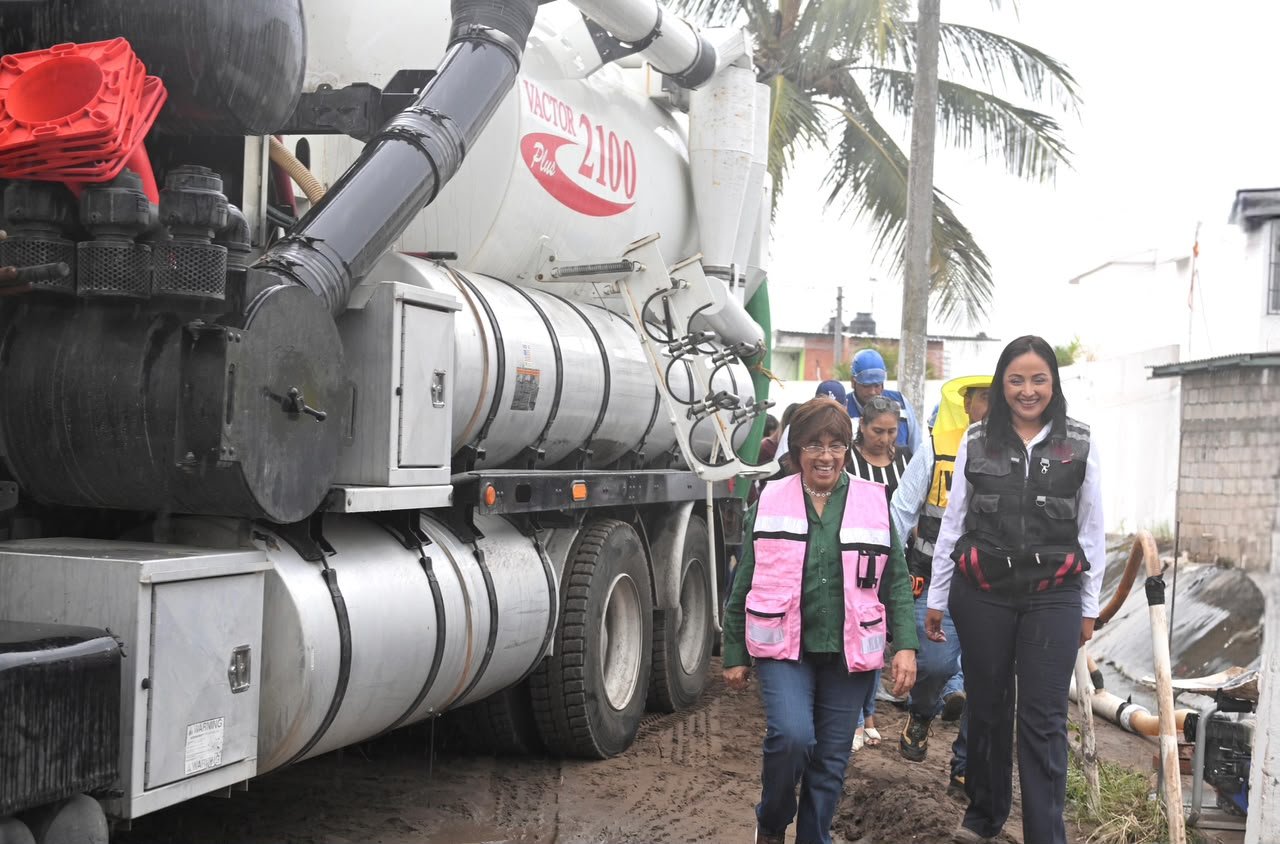 Supervisa Rosa María obras de rehabilitación del drenaje pluvial en El Coyol Supervisa Rosa María obras de rehabilitación del drenaje pluvial en El Coyol
